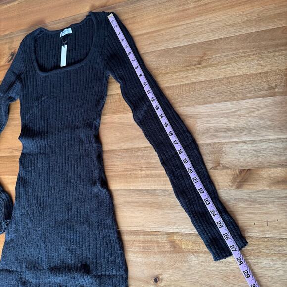 Rumored Ribbed Mini Sweater Dress size medium black - Picture 12 of 14
